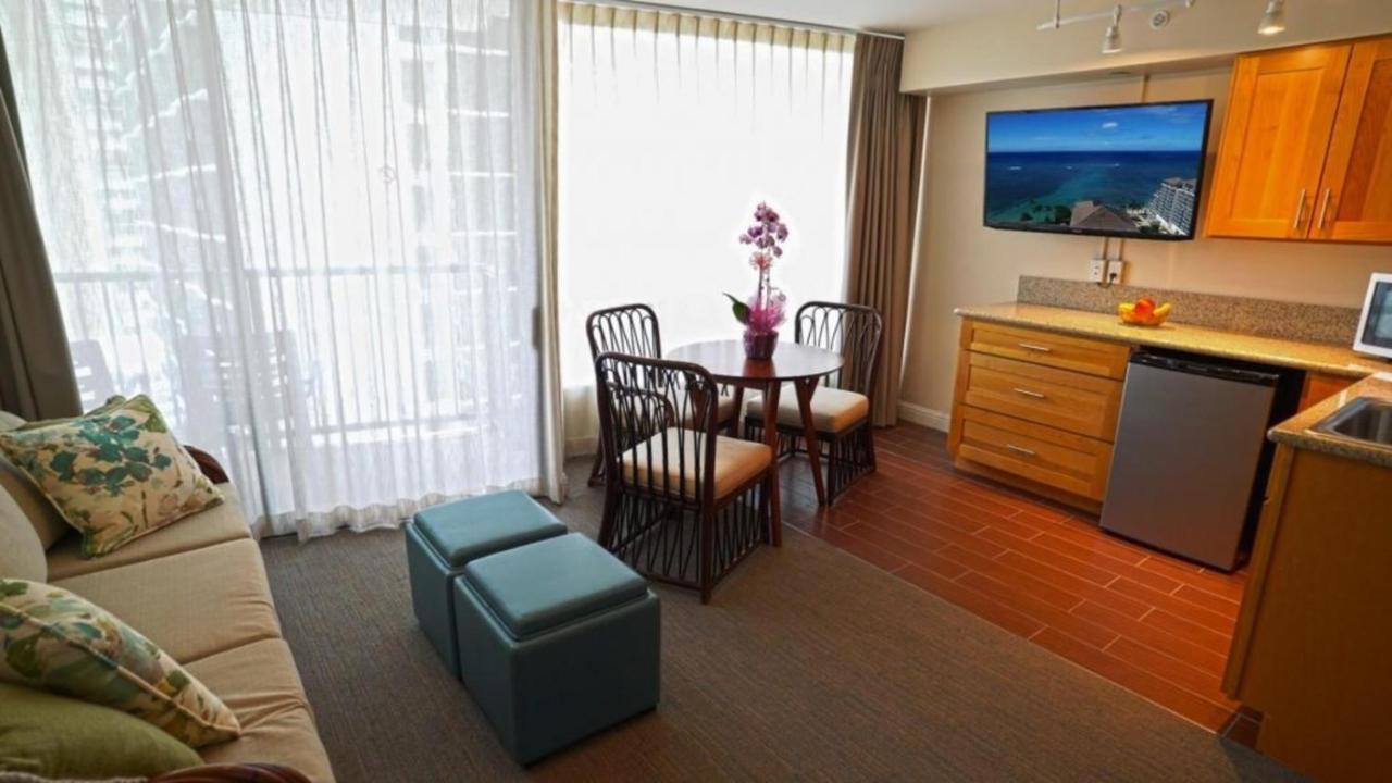 Private Condos In Waikiki, Private Car Rental Included, Beach Gear And Camping Gear Гонолулу Экстерьер фото
