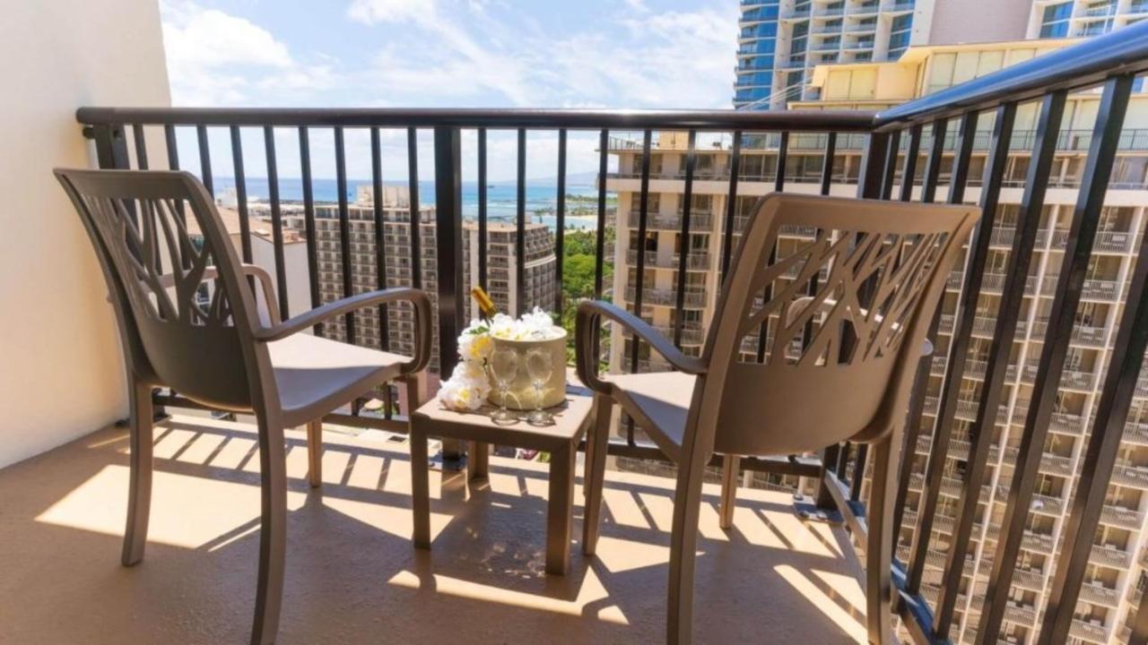 Private Condos In Waikiki, Private Car Rental Included, Beach Gear And Camping Gear Гонолулу Экстерьер фото